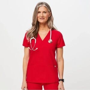 Figs Casma red scrub top